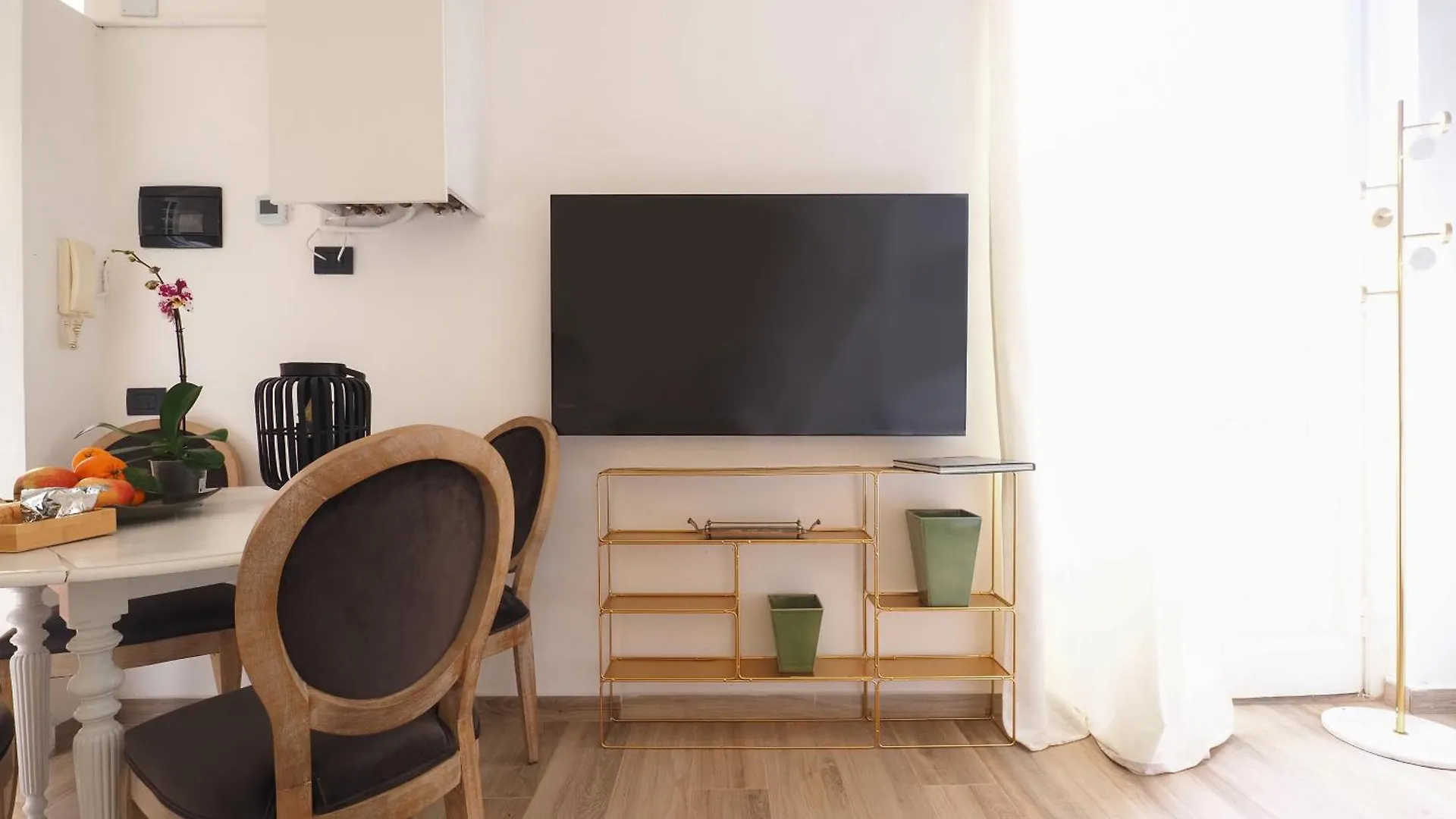 Charming Studio In The Heart Of China Town Milan 0*,  Italy